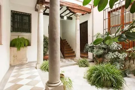 Luminous Alhambra View Apartment In Albayzin